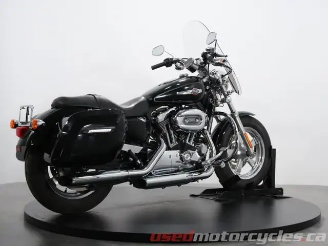 2011 Harley-Davidson® XLH1200C Sportster in Street, Cruisers & Choppers in Kelowna - Image 4