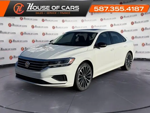 2022 VOLKSWAGEN PASSAT HIGHLINE in Cars & Trucks in Calgary - Image 2