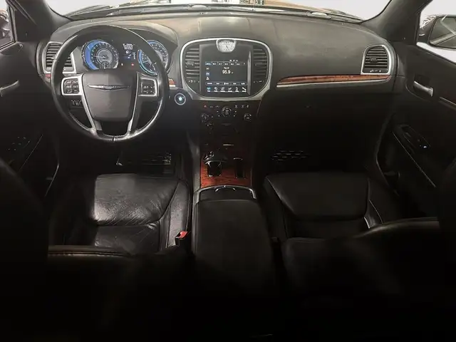 2012 Chrysler 300 LIMITED in Cars & Trucks in Laval / North Shore - Image 22