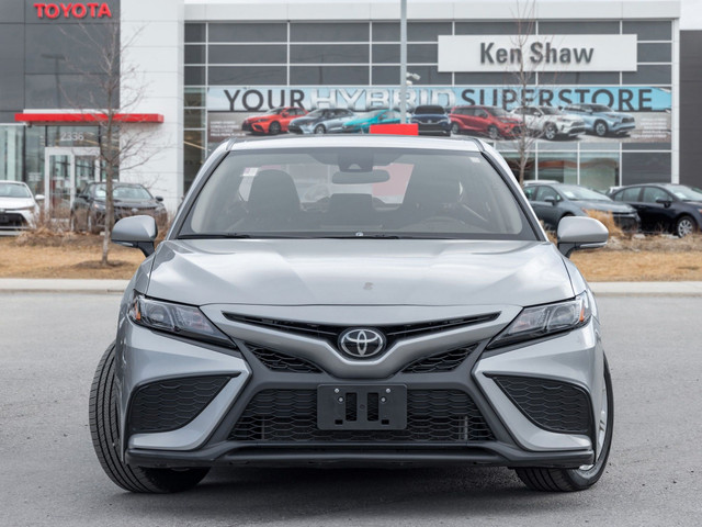 2022 Toyota Camry SE AWD / HEATED SEATS / HEATED STEERING WHE... in Cars & Trucks in City of Toronto - Image 2