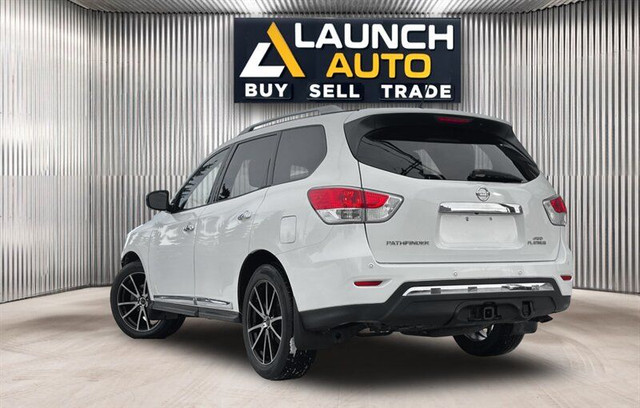 2015 Nissan Pathfinder Platinum V6 in Cars & Trucks in Edmonton - Image 3