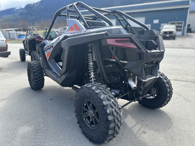 2024 Polaris Industries RZR PRO XP SPORT - GHOST GRAY in ATVs in Whistler - Image 4