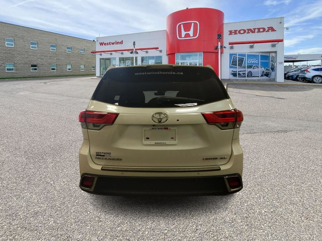 2019 Toyota Highlander Limited ONE OWNER LOCAL TRADE IN! CLEA... in Cars & Trucks in Lethbridge - Image 4