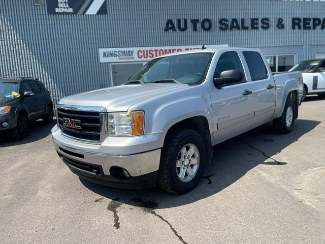 2011 GMC SIEREA 1500 SLE CREW CAB! ONE OWNER & NO ACCIDENTS! in Cars & Trucks in Edmonton