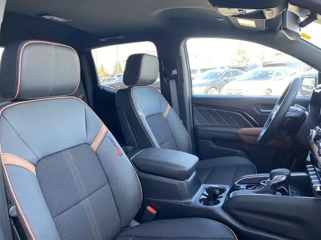 2025 GMC Canyon Crew Cab AT4 in Cars & Trucks in Edmonton - Image 29