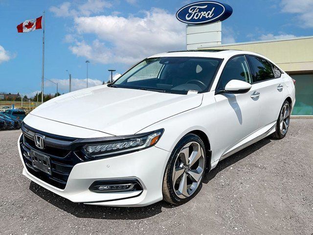 2019 Honda Accord Sedan Touring 2.0 | LEATHER HEATED SEATS in Cars & Trucks in Kitchener / Waterloo - Image 2