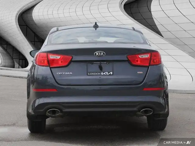 2014 Kia Optima LX in Cars & Trucks in London - Image 5