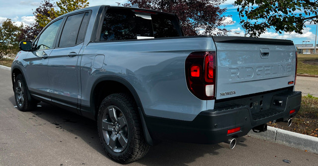 2025 Honda Ridgeline TrailSport **IN-BED TRUNK COMPARTMENT**S... in Cars & Trucks in Grande Prairie - Image 4