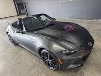 MAZDA MX-5 GT 2024 – AUTOMATIQUE, 9 639 KM, GRIS! PUR PLAISIR D'ÉTÉ EN VERSION CONVERTIBLE! Cette Ma... (image 1)