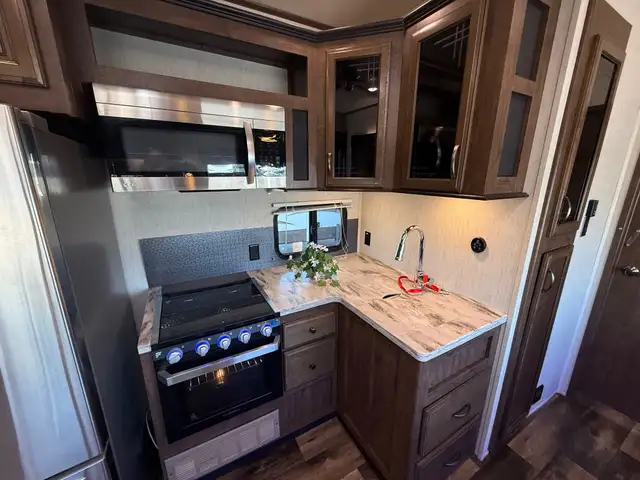 2019 Forest River Sandpiper 404QBWD  in Park Models in St. Albert - Image 24