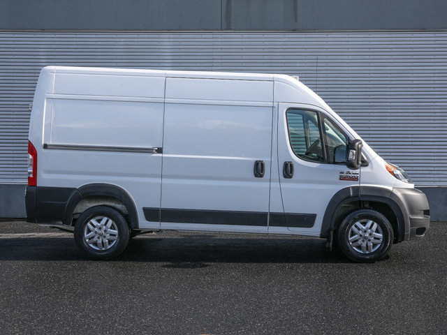 RAM ProMaster 2500 High Roof 2020 in Cars & Trucks in Longueuil / South Shore - Image 2