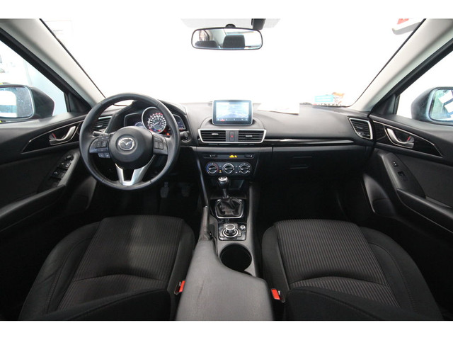  2016 Mazda Mazda3 GS / 6 VITESSES in Cars & Trucks in Lévis - Image 4