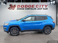 This Jeep Compass delivers a Regular Unleaded I-4 2.4 L/144 engine powering this Automatic transmiss... (image 1)