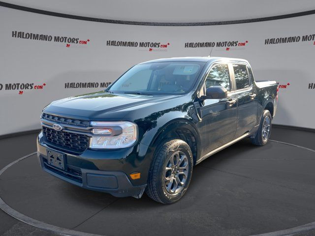 2023 Ford Maverick XLT in Cars & Trucks in Hamilton