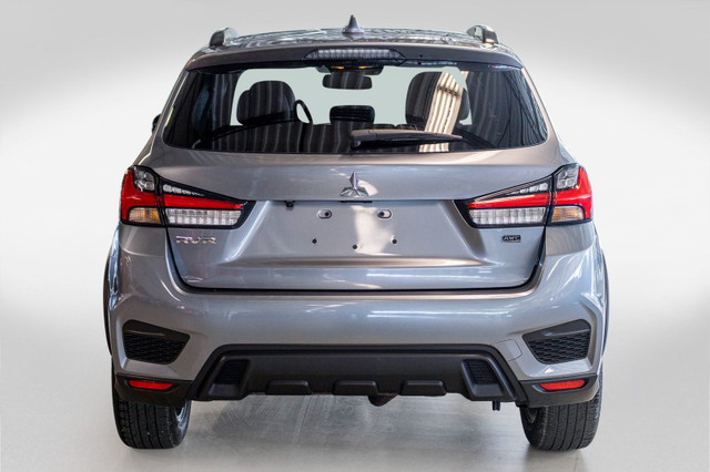 2023 Mitsubishi RVR SE, 4X4, Cuir, Carplay, Bluetooth, Caméra, J dans Autos et camions  à Ville de Montréal - Image 4