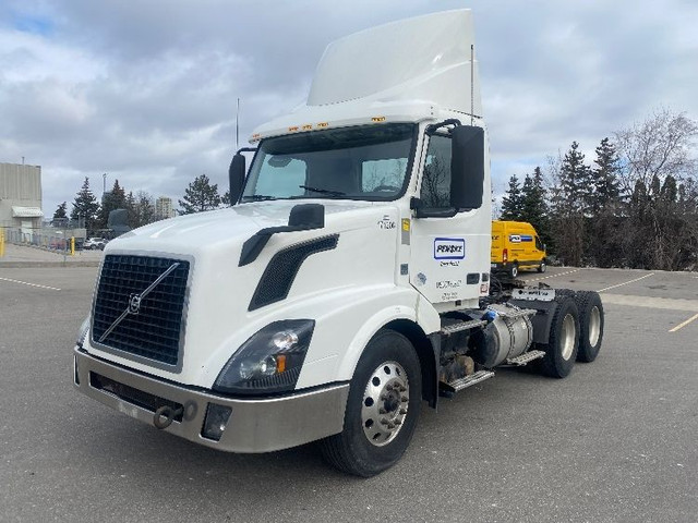 2018 Volvo VNL64300 in Heavy Trucks in Dartmouth - Image 3