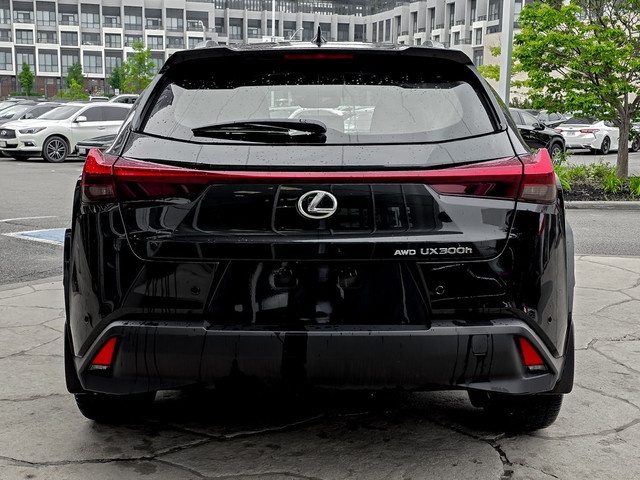 2025 Lexus UX 300h | Luxury Pkg | AWD | Lexus Certified in Cars & Trucks in City of Toronto - Image 4