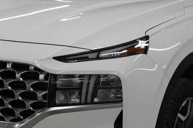 2022 Hyundai Santa Fe Hybrid Preferred in Cars & Trucks in City of Montréal - Image 2