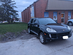 2010 Porsche Cayenne -