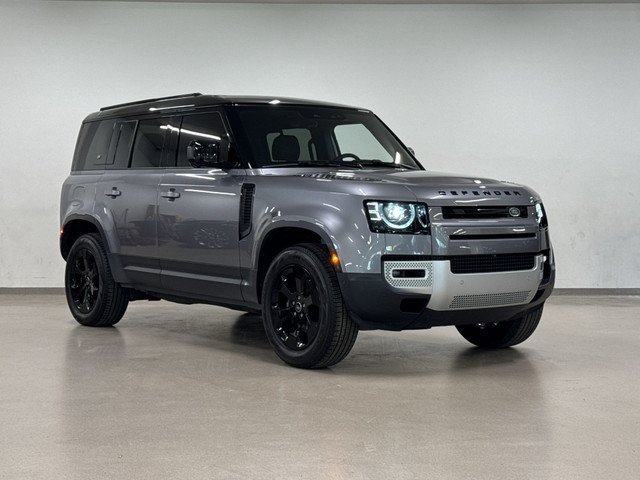 2024 Land Rover Defender 110 P300 S in Cars & Trucks in City of Montréal - Image 2