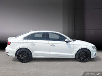 L'Audi A3 2.0T Progressiv AWD 2018 se distingue comme une berline compacte premium alliant performan... (image 7)