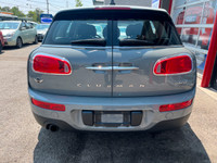 HERE IS A VERY CLEAN, SPORTY MINI COOPER CLUBMAN FINISHED IN DESIRABLE CHALK GREY. WITH 175000 KM TH... (image 4)
