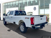 This Ford Super Duty F-350 SRW boasts a Intercooled Turbo Diesel V-8 6.7 L/406 engine powering this... (image 2)