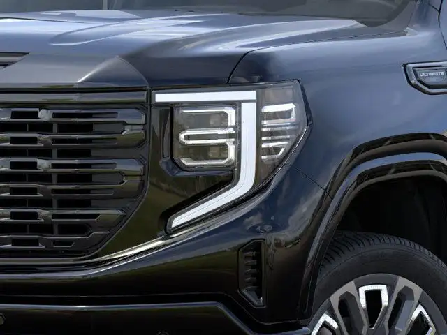 2025 GMC Sierra 1500 Crew Cab Denali Ultimate in Cars & Trucks in Edmonton - Image 11