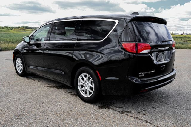 2025 Chrysler Grand Caravan SXT in Cars & Trucks in Strathcona County - Image 2