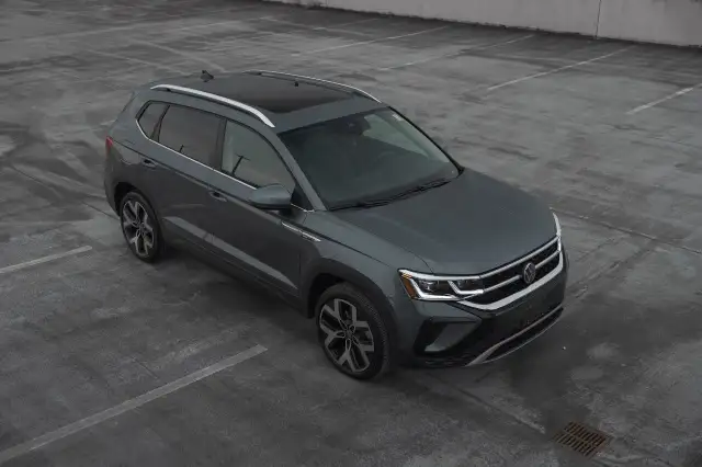 2023 Volkswagen Taos in Cars & Trucks in Delta/Surrey/Langley - Image 30