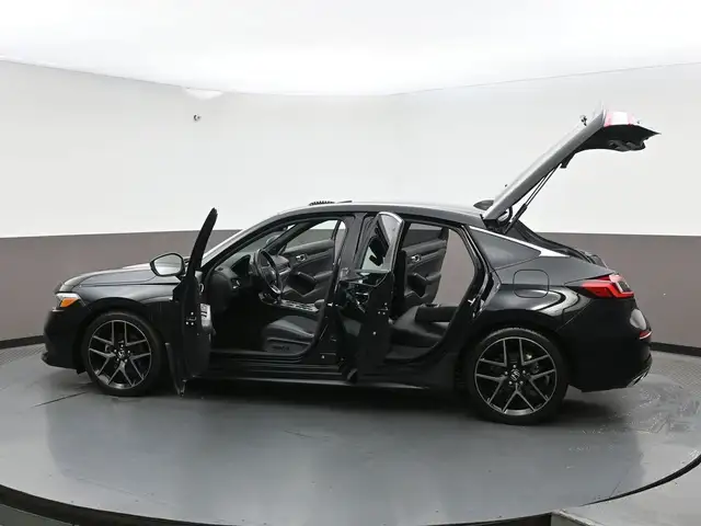 2024 Honda Civic One Owner & Fully Certified Sport Touring, Leat in Cars & Trucks in City of Halifax - Image 55