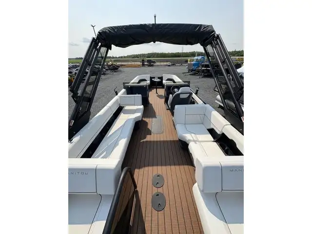 2025 Manitou Explore Switchback 26 Trifold SHP575 with Mercury R in Powerboats & Motorboats in Winnipeg - Image 17