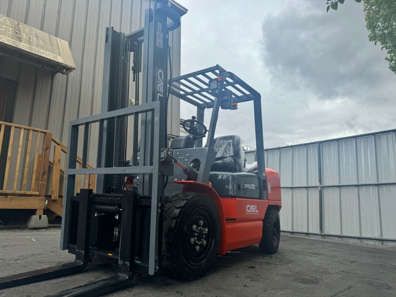 2024 CAEL Chariot élévateur à moteur diesel avec moteur Kubota Heavy