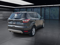 A stylish and practical four-wheel-drive SUV with leather-trimmed seats, SYNC 3 infotainment system... (image 7)