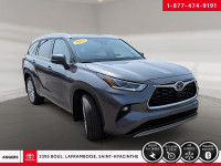 ********NOUVEL ARRIVAGE, PLUSIEURS PHOTOS À VENIR******** Découvrez le Toyota Highlander 2023 Platin... (image 2)