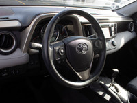 FEATURES OF THE RAV4 AWD 4dr XLE »» All-wheel drive for enhanced road control »» Power sunroof for a... (image 8)
