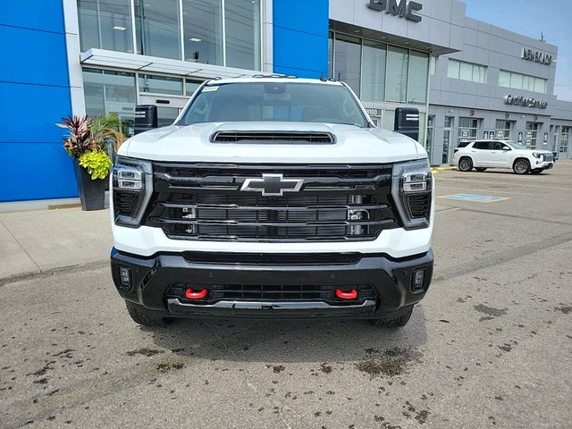 2025 Chevrolet Silverado 2500HD LT in Cars & Trucks in Markham / York Region - Image 2