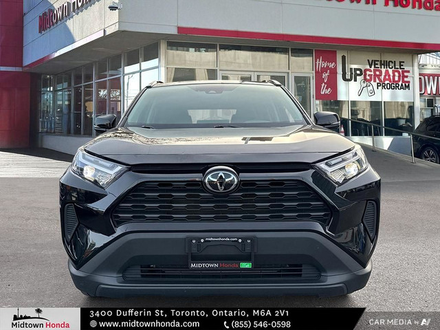 2023 Toyota RAV4 XLE *SUNROOF / APPLE CARPLAY / CLEAN CARFAX* in Cars & Trucks in City of Toronto - Image 3