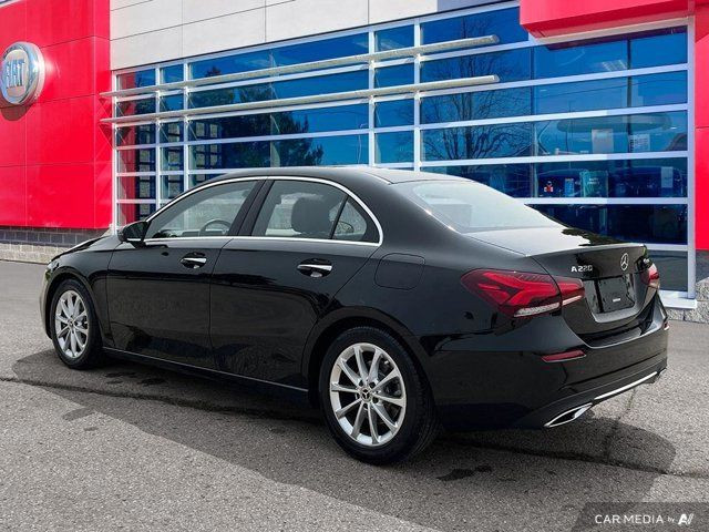 2022 Mercedes-Benz A-Class A 220 Sedan | AWD | Nav | Premium in Cars & Trucks in Guelph - Image 4