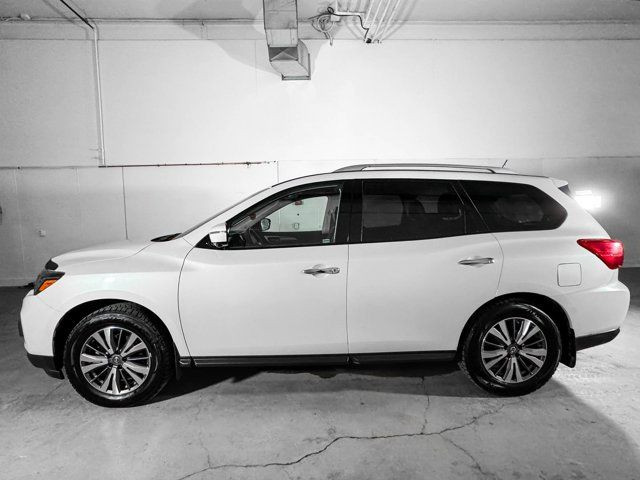  2017 Nissan Pathfinder SV in Cars & Trucks in Grande Prairie - Image 2