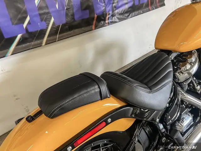 2025 Harley-Davidson FXBB - Street Bob FXBB STREET BOB in Street, Cruisers & Choppers in Calgary - Image 48