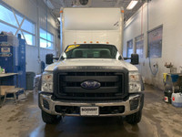 FORD F-550 XL 2014 CUBE 16 PIEDS AVEC ÉLÉVATEUR ARRIERE PORTE DE COTÉ PRET POUR LE TRAVAIL DISPONIBL... (image 1)