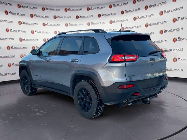  2016 Jeep Cherokee 4WD 4dr Trailhawk in Cars & Trucks in Calgary - Image 4