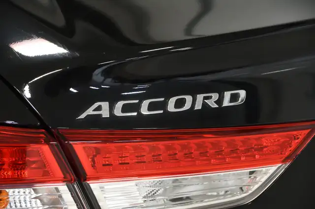 2018 Honda Accord Sedan Touring / Carplay / Aff.Tête haute / Toi in Cars & Trucks in Longueuil / South Shore - Image 9