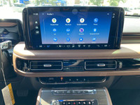 This Executive Driven Lincoln has been carefully driven by one of our employees or as a courtesy ser... (image 9)