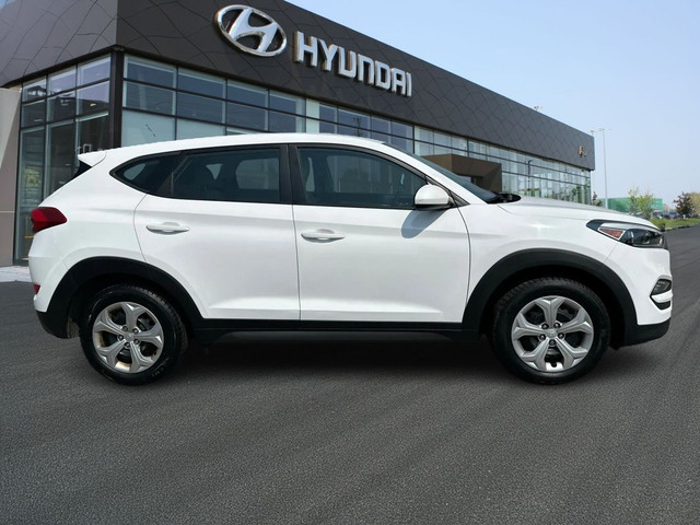 2016 Hyundai Tucson Base in Cars & Trucks in Oshawa / Durham Region - Image 4
