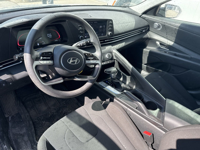 2024 HYUNDAI ELANTRA ESSENTIAL CARPLAY CAMERA SIEGES CHAUFF BLUE in Cars & Trucks in Laval / North Shore - Image 3