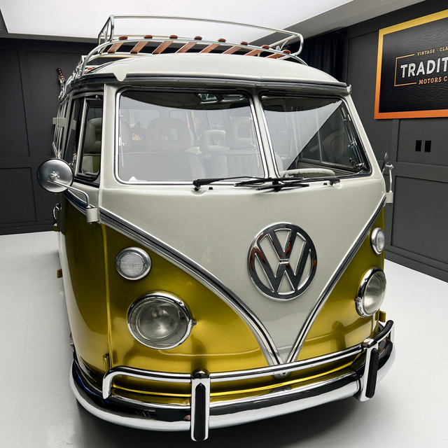 1975 Volkswagen Microbus Deluxe Samba in Classic Cars in Guelph - Image 2