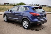 All Wheel Drive,Power Steering,Brake Assist,4-Wheel Disc Brakes,ABS,Tires - Front All-Season,Tempora... (image 1)