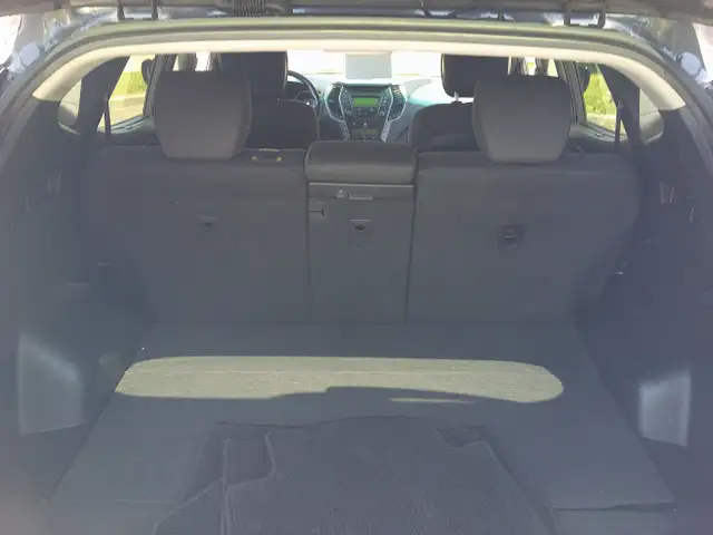 2015 Hyundai Santa Fe Sport Premium AWD in Cars & Trucks in Ottawa - Image 14